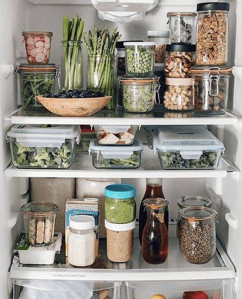 Как навести порядок в холодильнике?