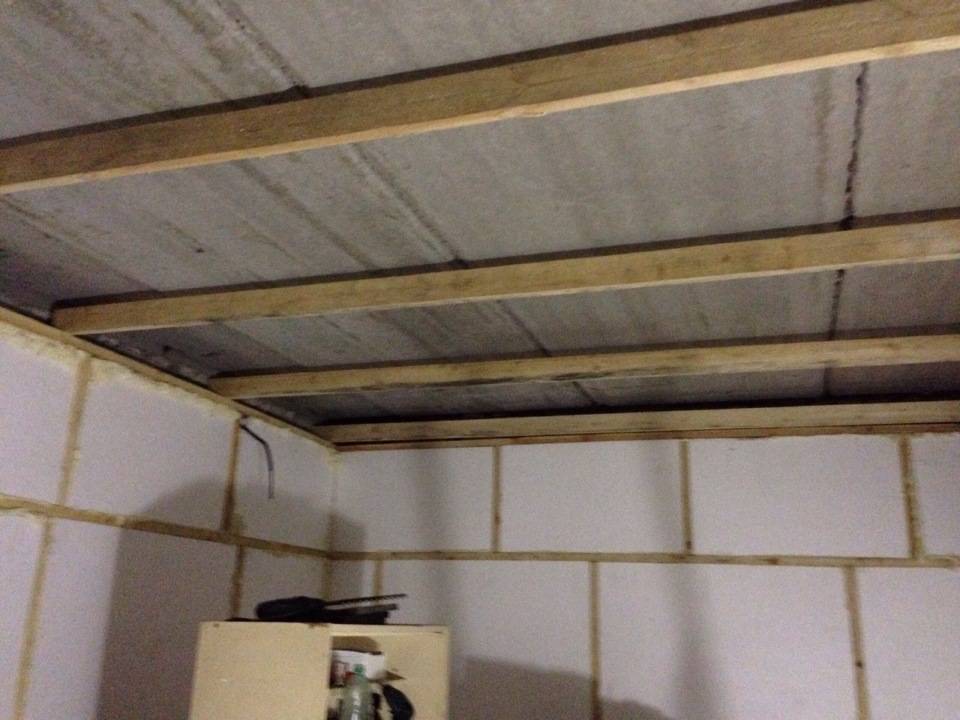 Как утеплить потолок в гараже - дешево, изнутри, своими руками, из пенопласта, дешевле, видео