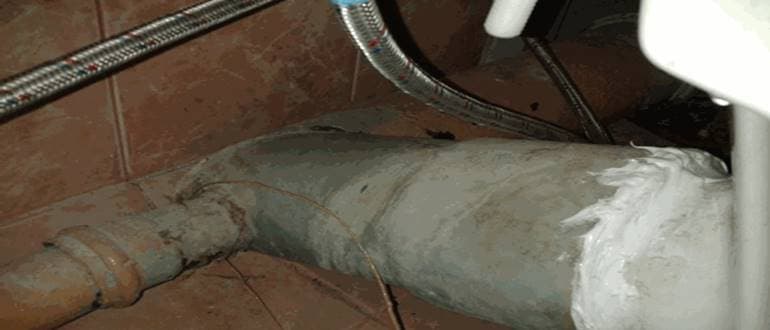 Как заделать свищ в трубе под давлением: водопровод и отопление