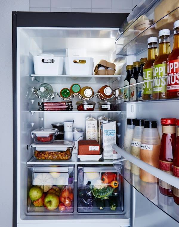Наводим идеальный порядок в холодильнике: как правильно хранить и организовать продукты, содержать в чистоте полки и многое другое