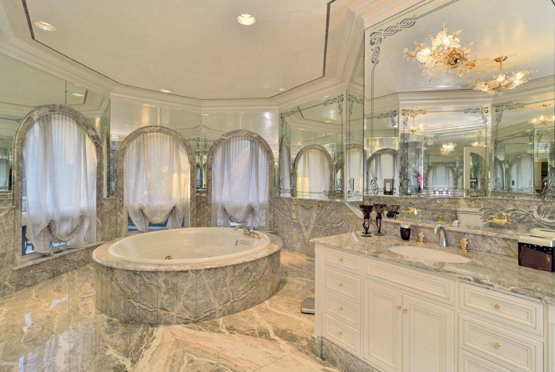 Красивые ванные комнаты: фото и дизайн ванны, самые красивые в мире интерьеры, как сделать лучше и очень крутая мебель
интерьерные красивые ванные комнаты: 5 вариантов отделки – дизайн интерьера и ремонт квартиры своими руками