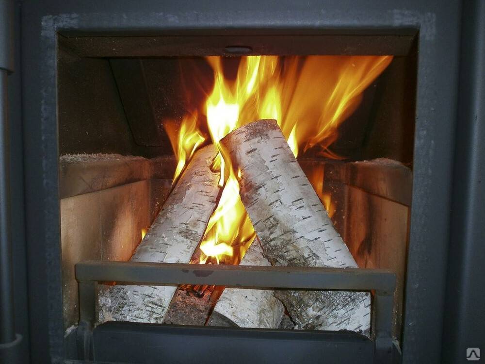 Какими дровами лучше топить печь: породы деревьев (фото и видео) | тепломонстр
