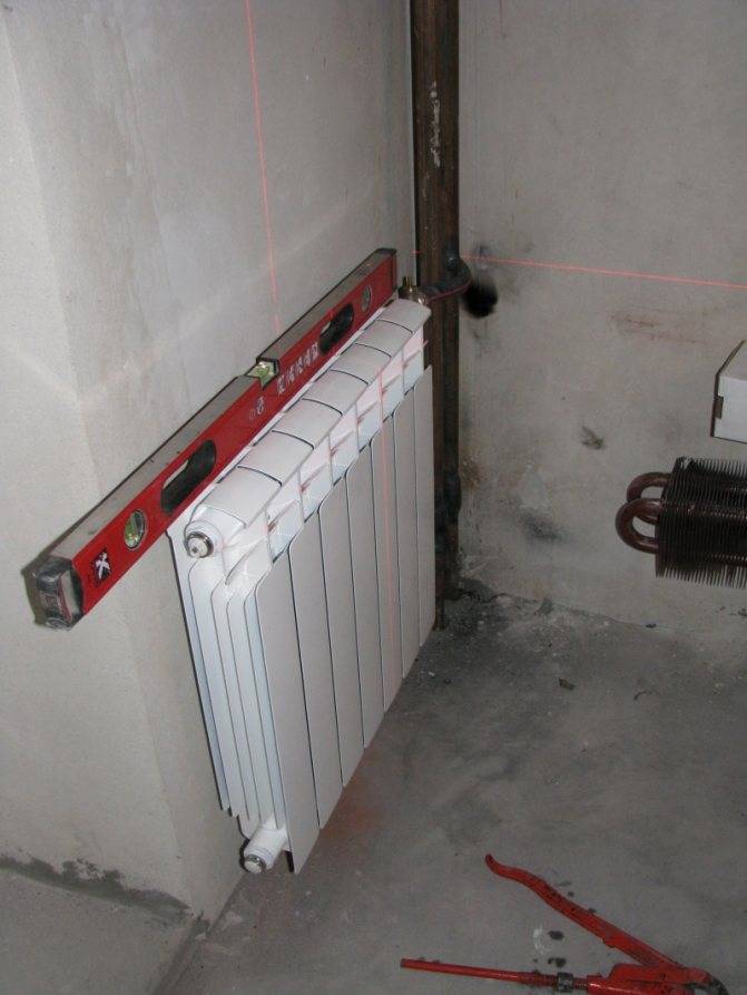 Как поменять алюминиевый радиатор отопления?