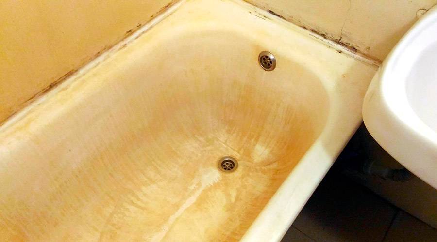 Как очистить ванную от желтого налета в домашних условиях: чтобы не повредить эмаль (видео)