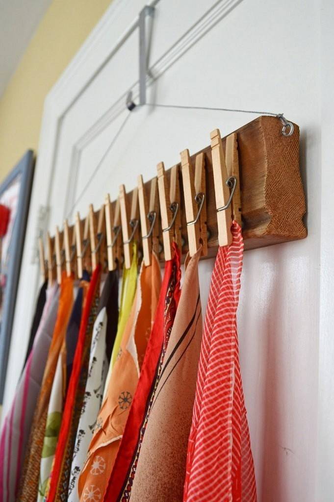 10 идей, как еще можно использовать вешалки для одежды