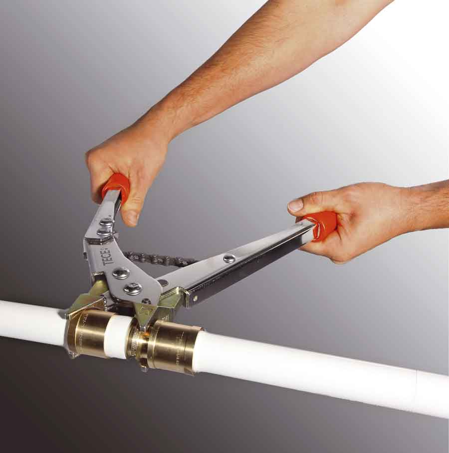 Монтаж металлопластиковых труб для водопровода своими руками