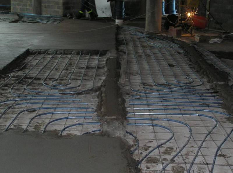 Устройство цементной стяжки на теплом полу