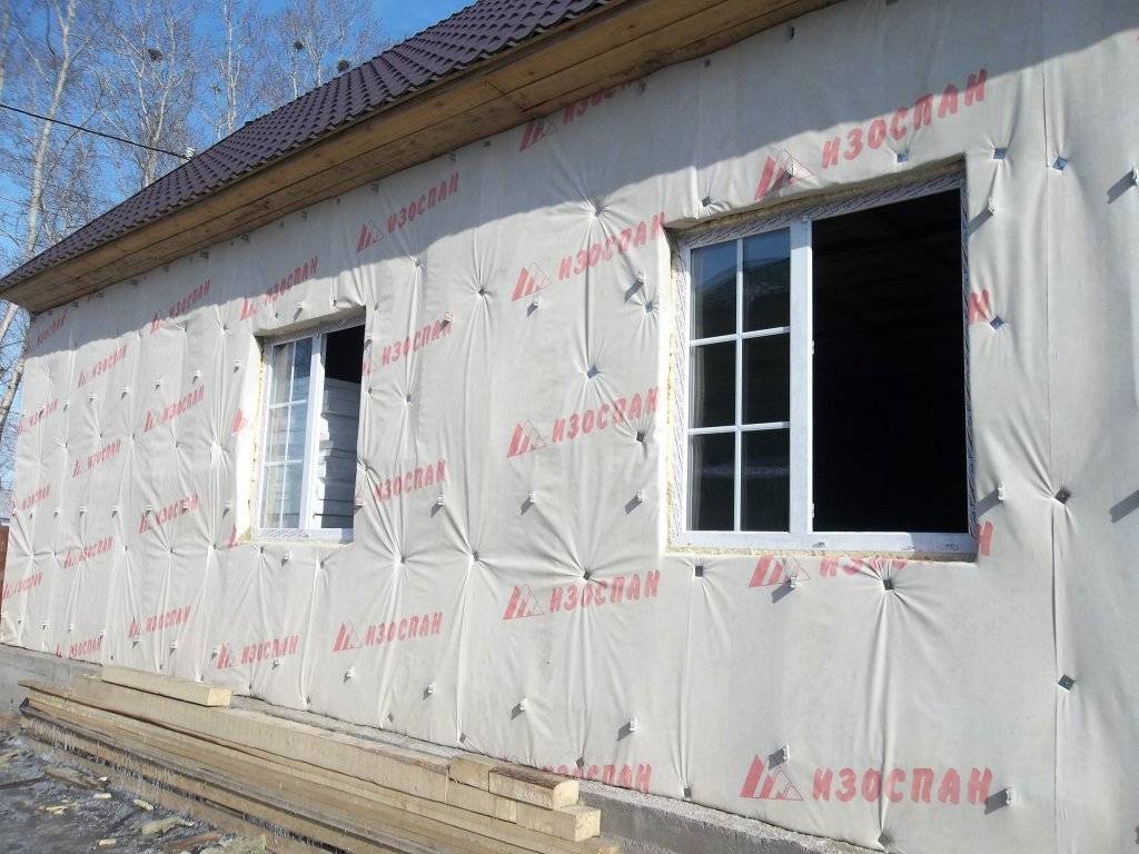 Процесс самостоятельной установки сайдинга на фасад деревянного дома