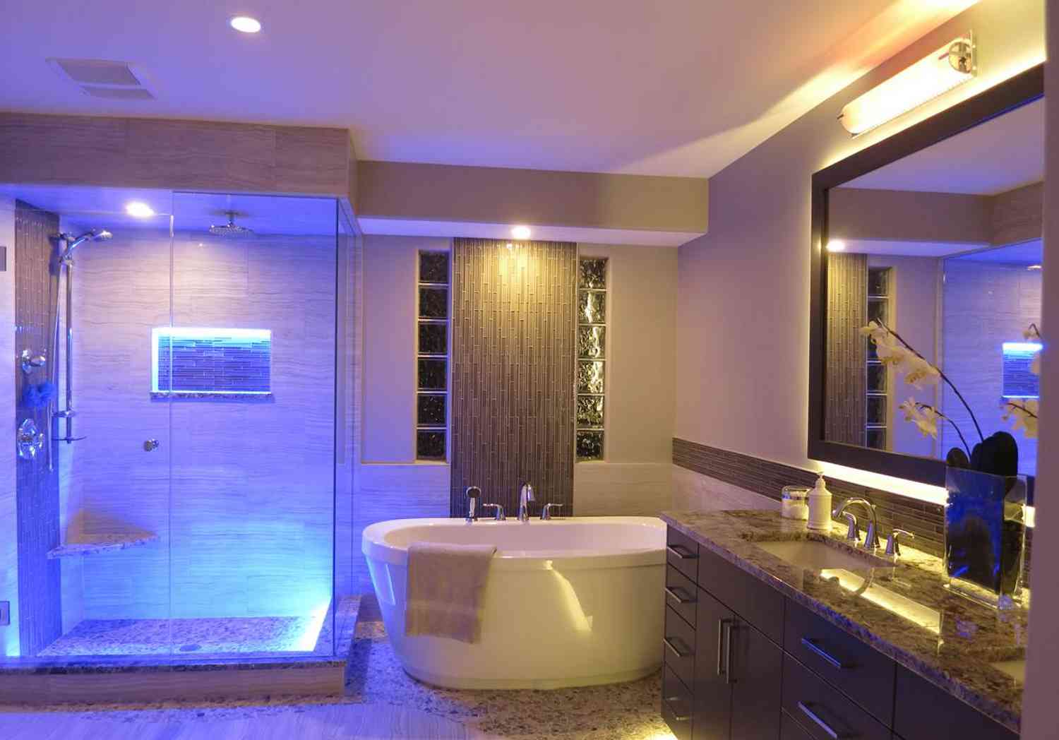 Нюансы и особенности освещения в ванной комнате