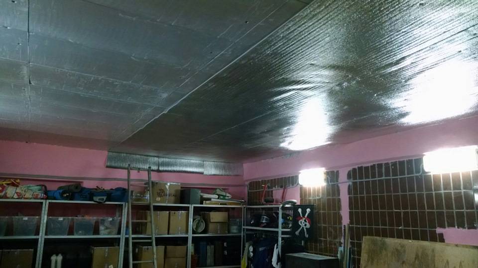 Несколько подсказок, как следует утеплять потолок в гараже