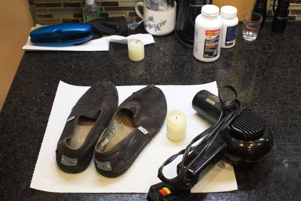 Как очистить стельки в туфлях