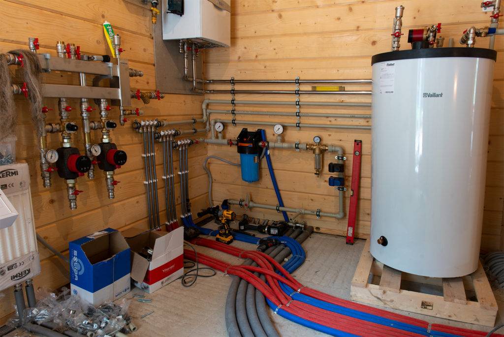 Газовое отопление в деревянном доме, даче, схема двухэтажного варианта