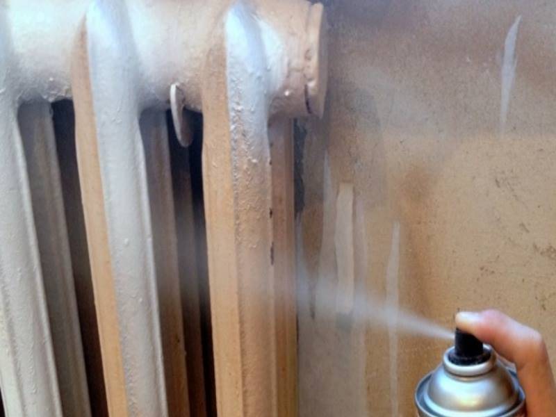 Как почистить радиаторы отопления от пыли - самому, не снимая их